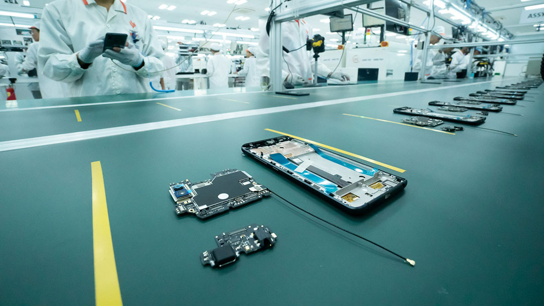 Vingroup Khởi Công Nhà Máy Điện Thoại Thông Minh Công Suất 125 Triệu Máy/năm Vingroup Khởi Công Nhà Máy Điện Thoại Thông Minh Công Suất 125 Triệu Máy/năm